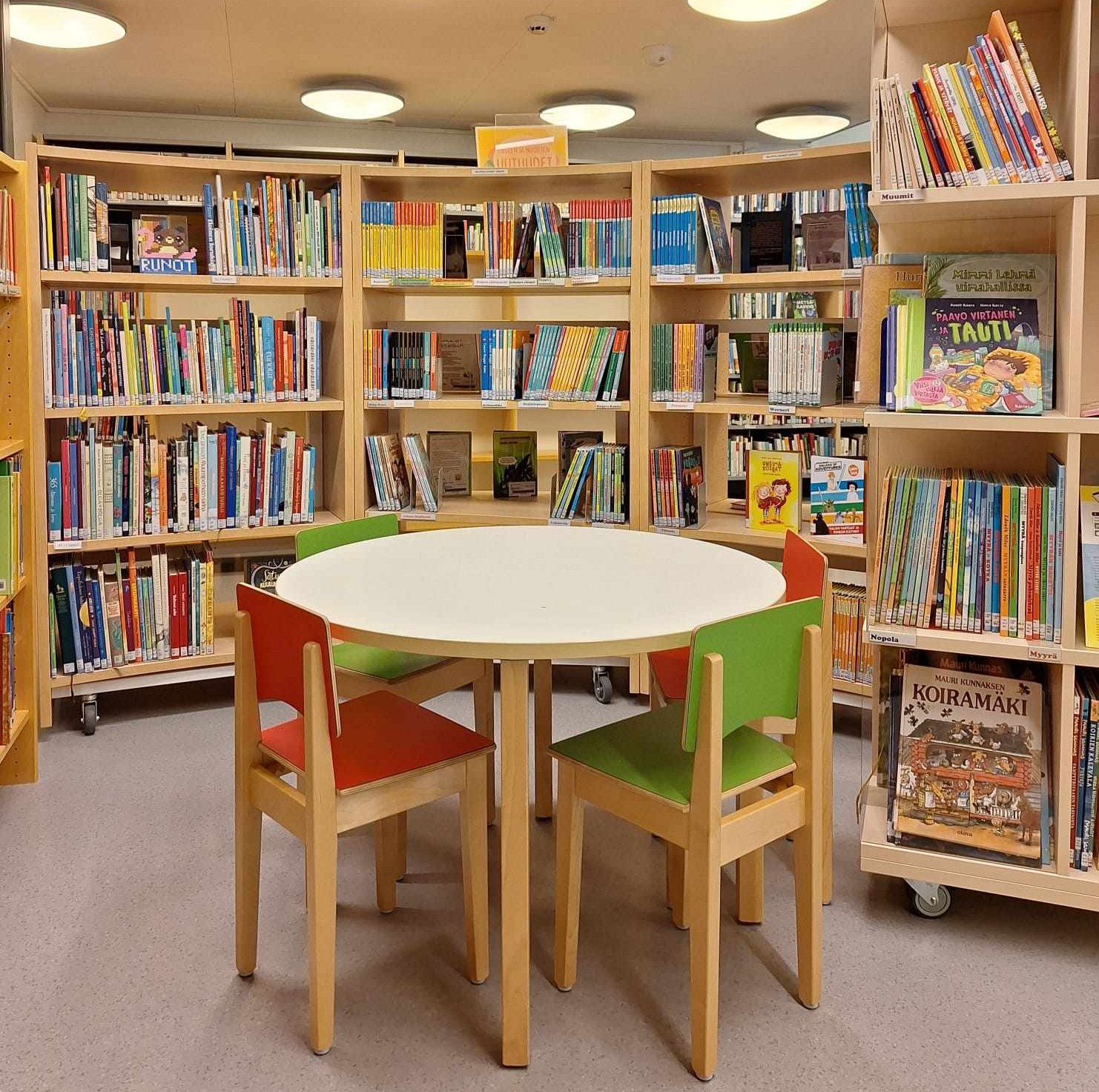 Kirjaston satuhetket web.jpg