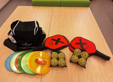 Uusia liikuntav&auml;lineit&auml; lainattavissa kirjastosta